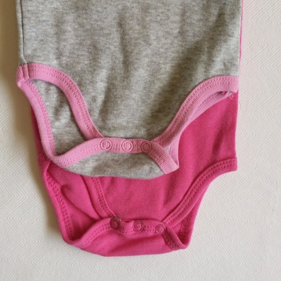 calvin klein 2-pack graphic bodysuit diaper shirt bundle 0-3 months baby girl - Picture 5 of 6